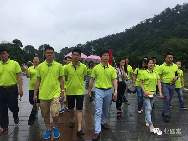 業盛堂省總愛國主義文化洗禮之故里韶山